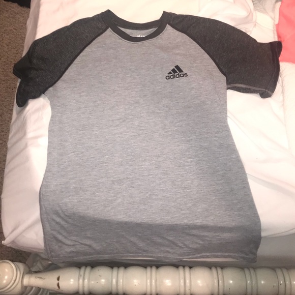 Lot of 5 workout tops - Picture 6 of 7